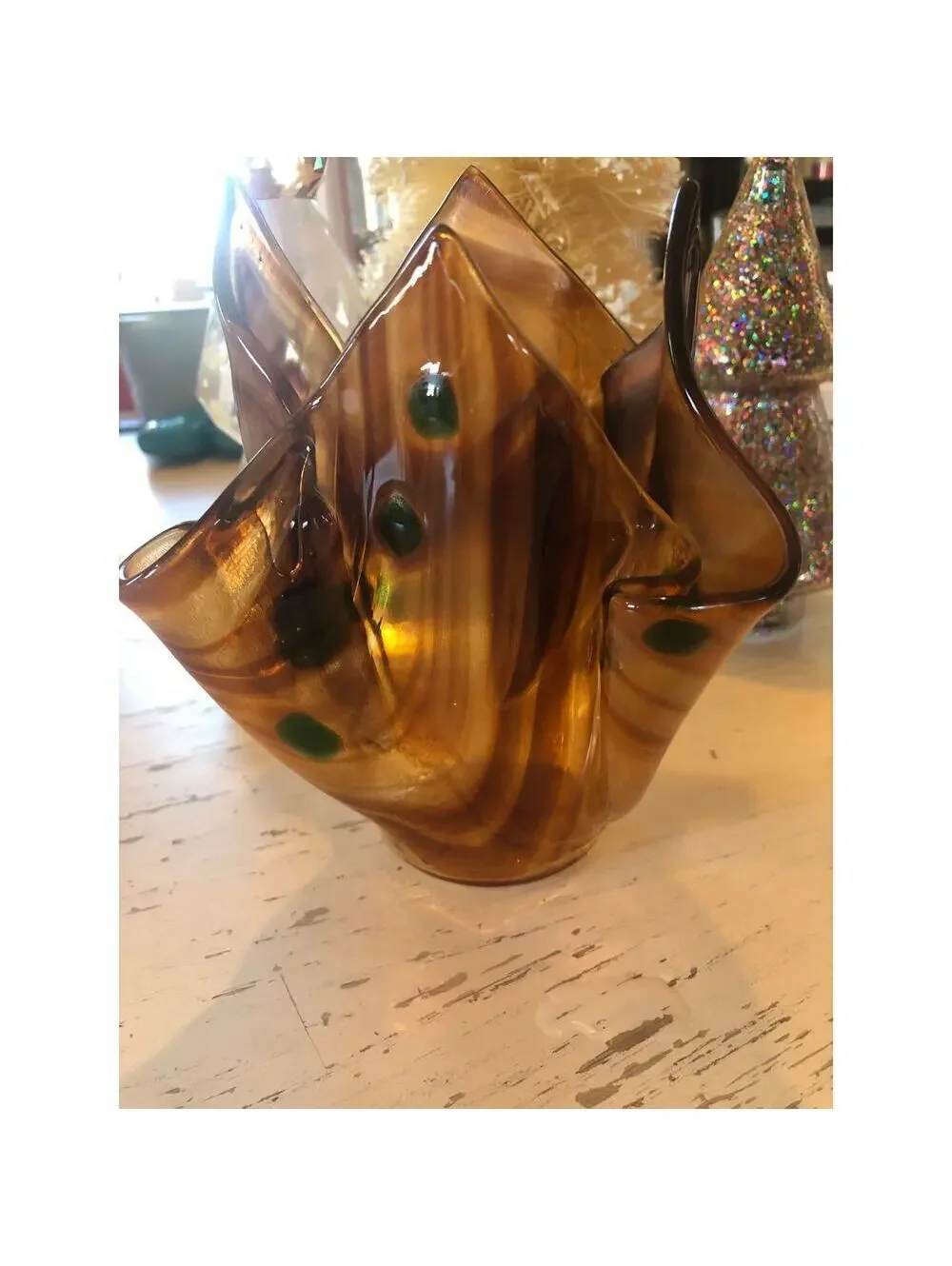 Vintage Unmarked Glass Handkerchief Vase 5